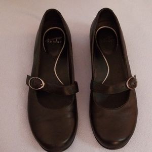 Dansko Mary Janes size 42 (11/11.5 US size)